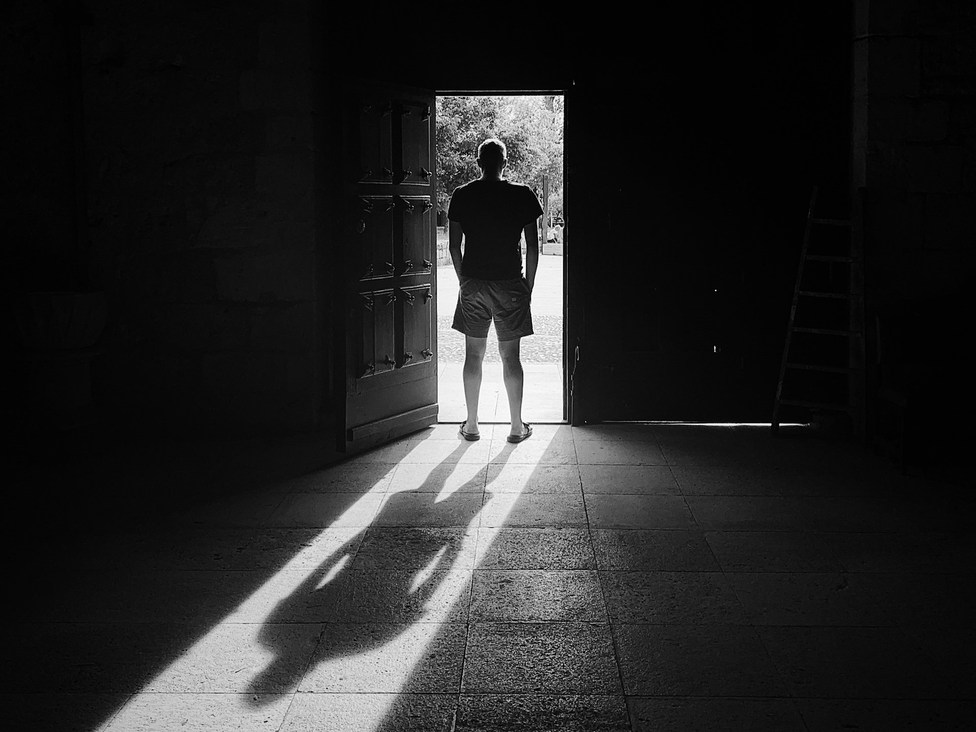 Nevoia fundamentală a femeii în relație este siguranța